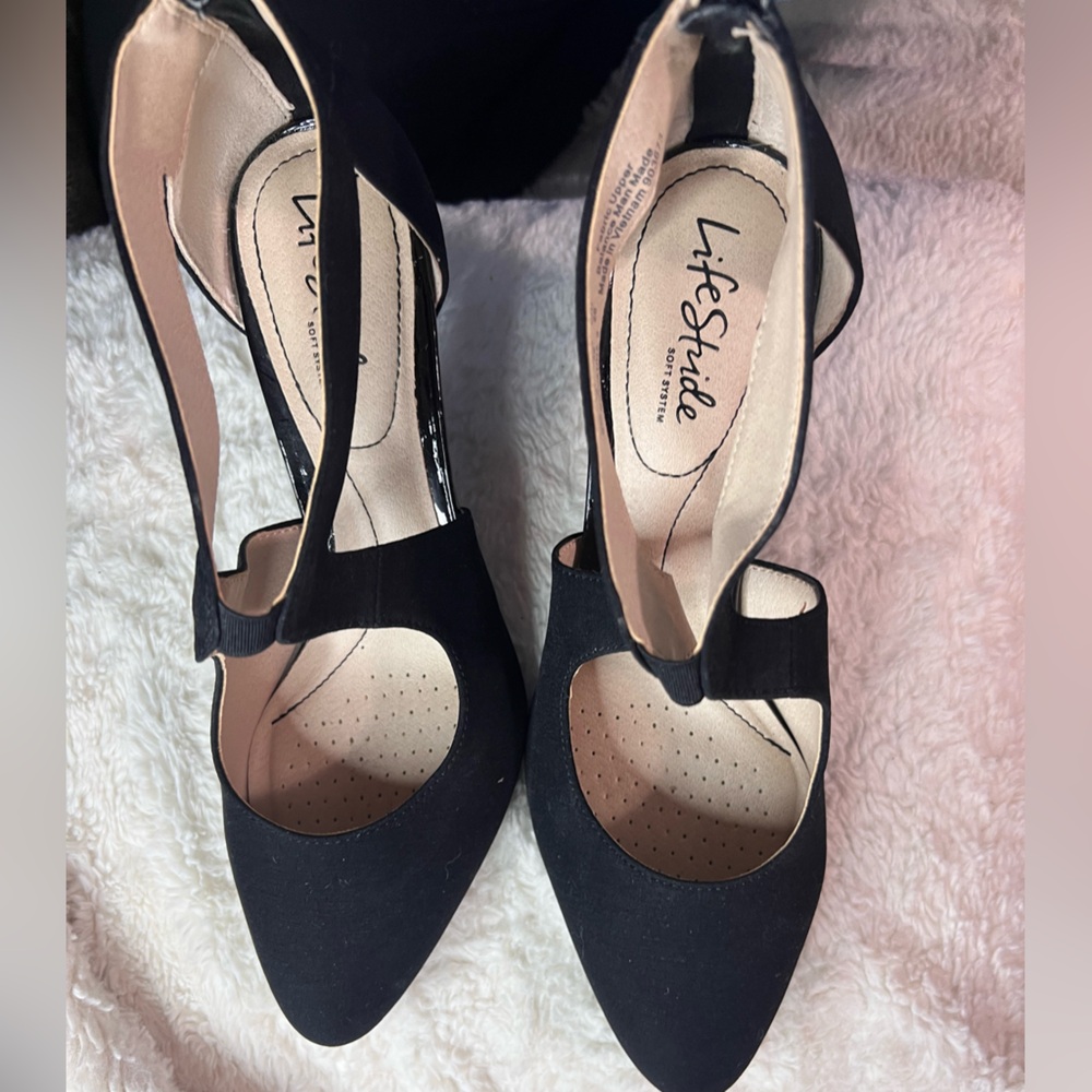 Life Stride Black Women's Heels